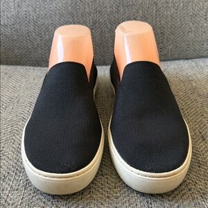 Rothy’s The Slip On Sneakers Women’s Black Size: 8.5